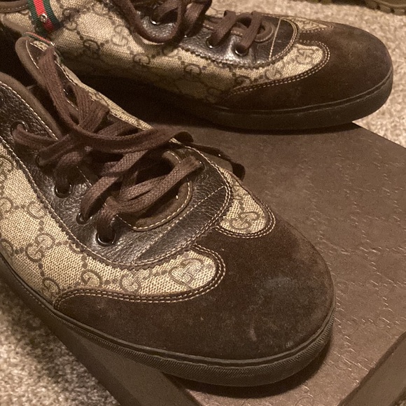 Brown Gucci men shoes - Picture 3 of 4